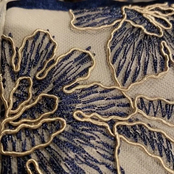 JSCOLLECTIONS dress - Picture 5 of 10